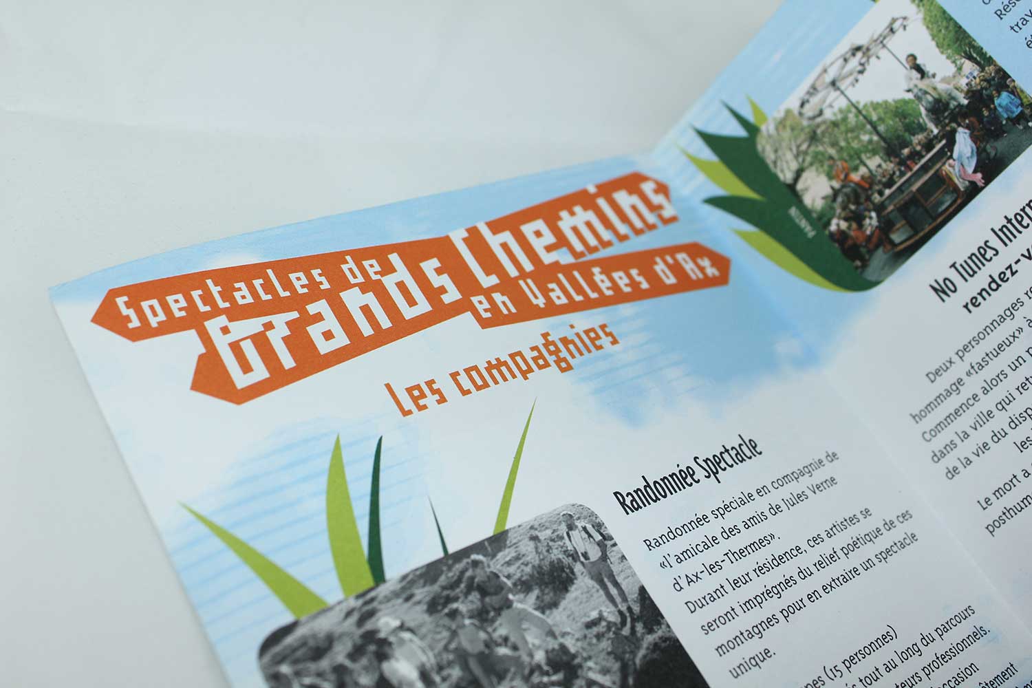 Page intérieure du programme présentant les compagnies et la randonnée spectacle